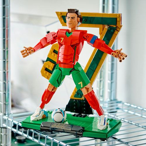 LEGO® Editions Football 43016 - Cristiano Ronaldo - Lenda do Futebol - Image 6